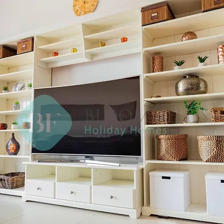 Bloomfields Stunning Stu In Gate Tower Al Reem Apartment Abu Dhabi Exterior photo